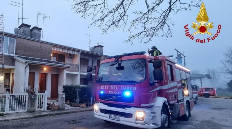 Esplosione In Una Casa Per Fuga Di Gas, Soccorsa Una Donna - Studio ...